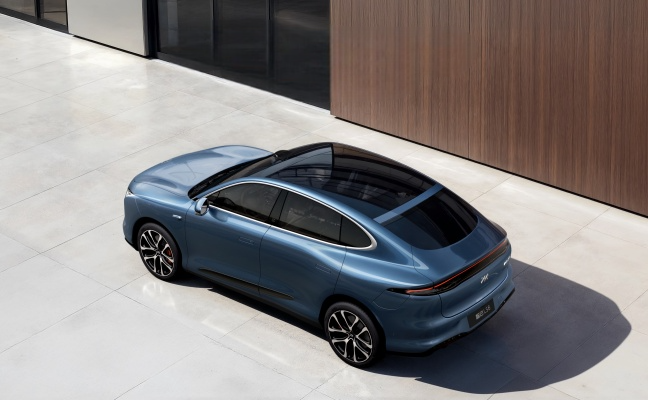 شركة آي إم موتورز 
   —الذكاء الفاخر في الحركة، إعادة تعريف السيارة الكهربائية 
   