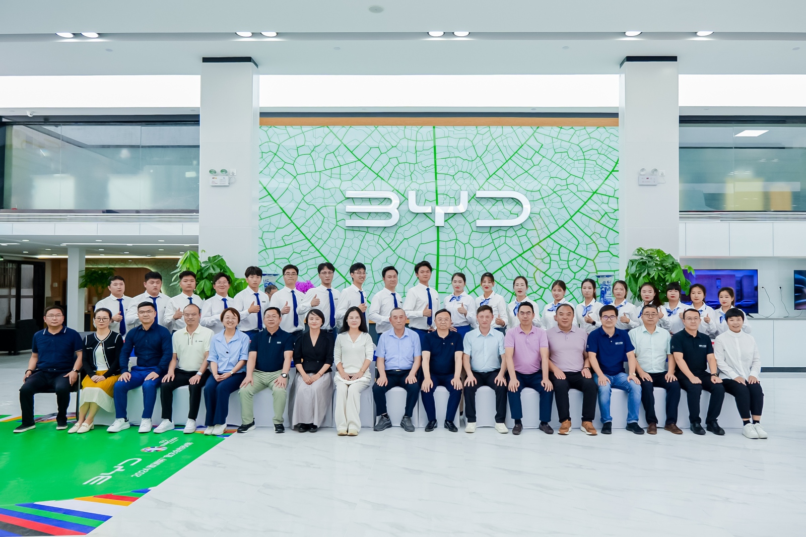 نبذة عن شركة يونيكوم موتور جروب المحدودة 
   