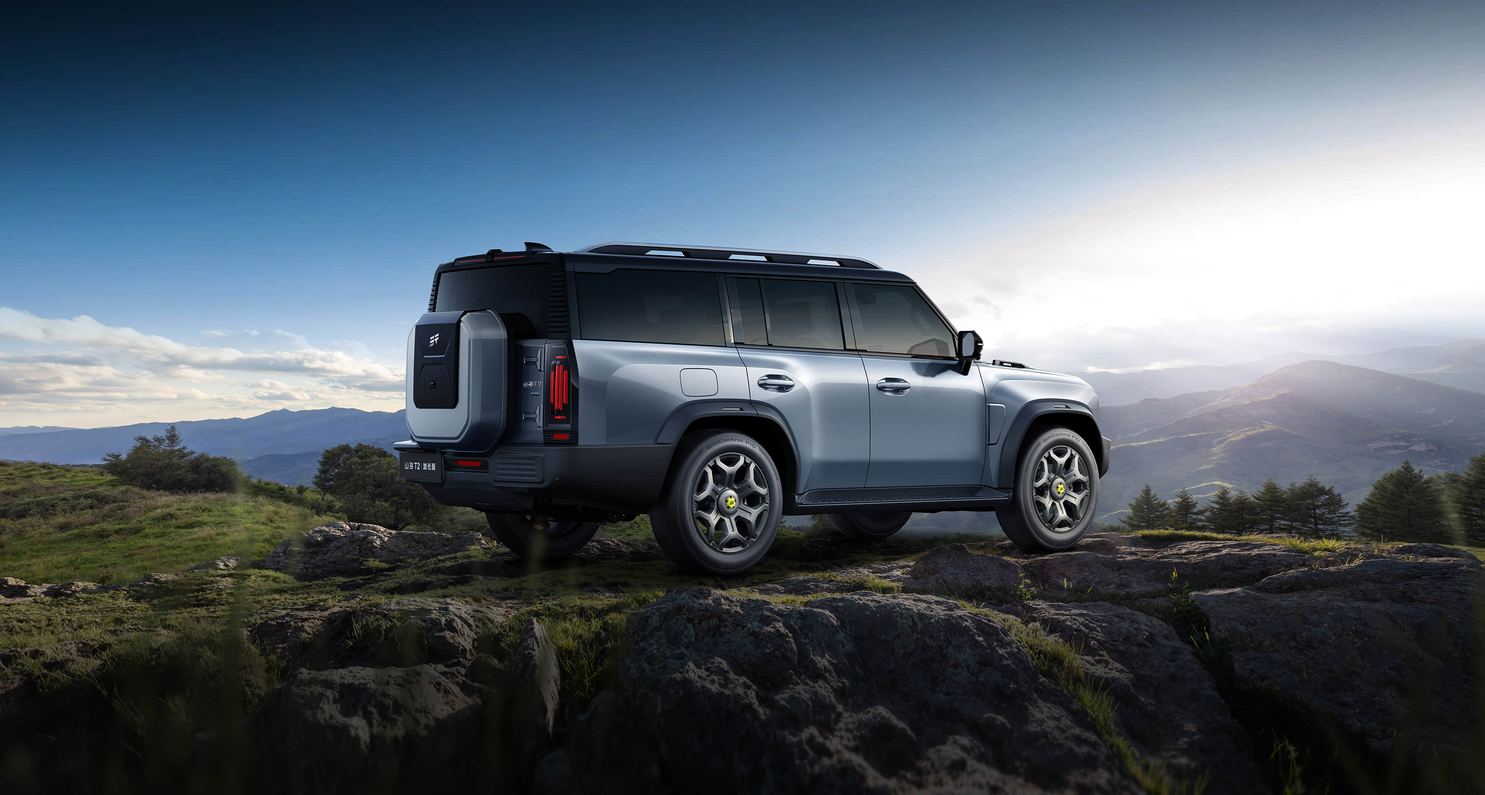 جيتور - مسافر هجين على الطرق الوعرة 
   